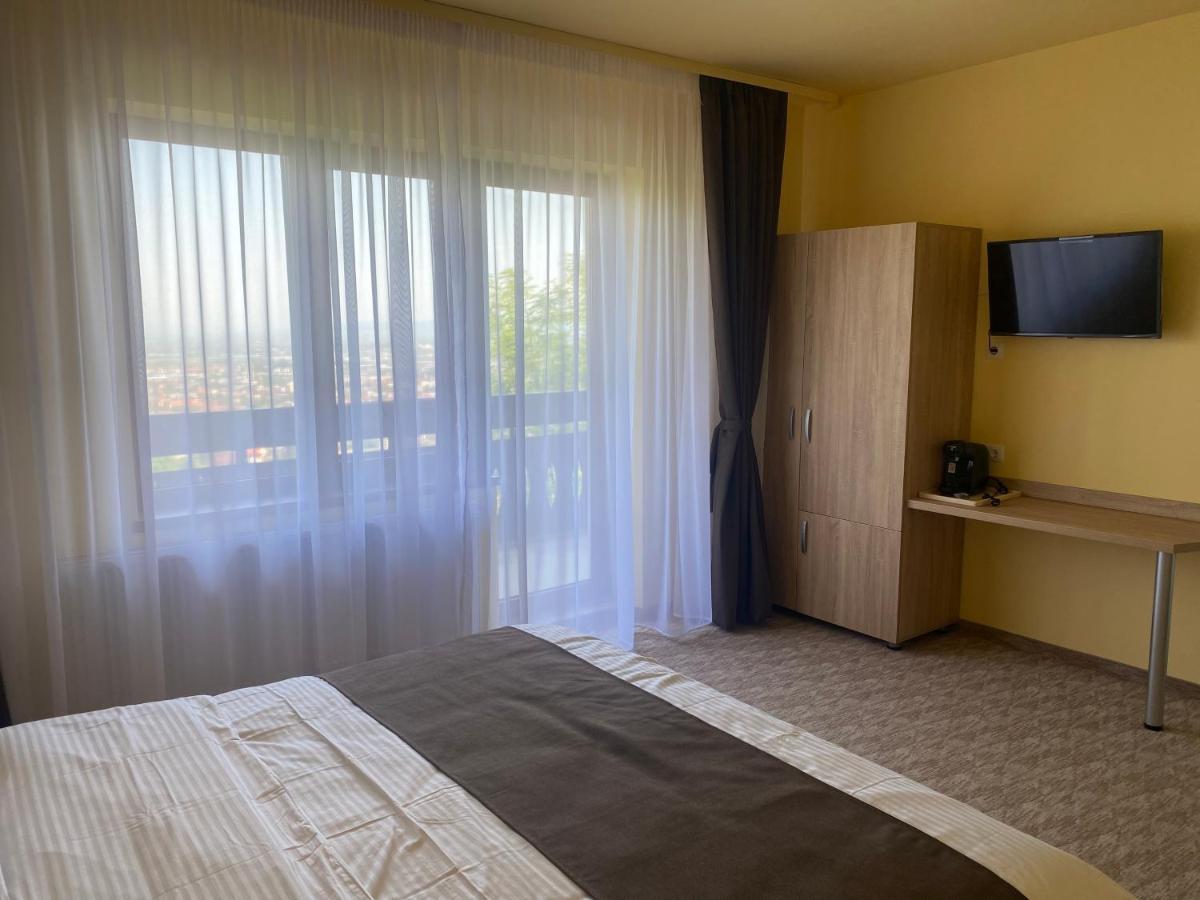 Bellestay Braşov Esterno foto