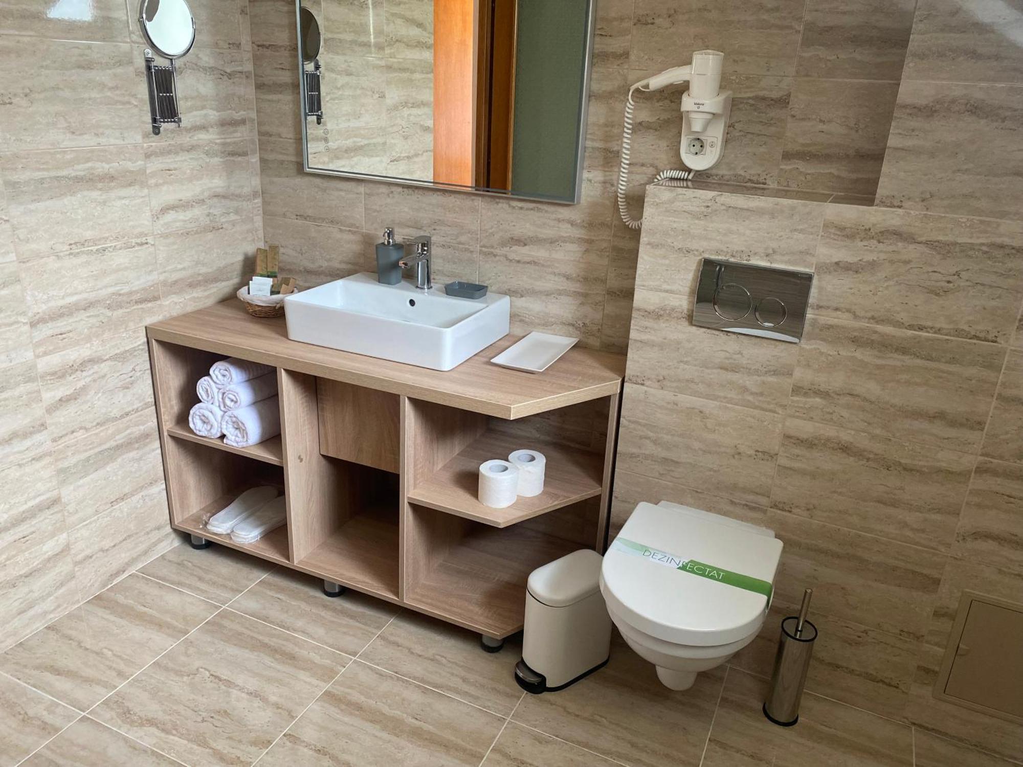 Bellestay Braşov Esterno foto
